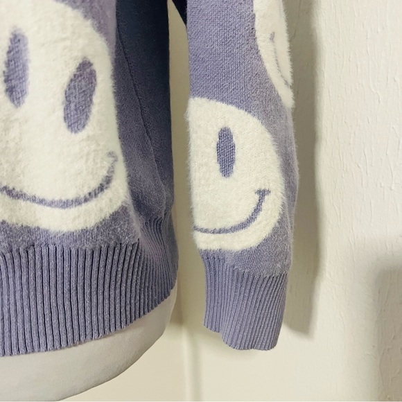 Nikka K Olive Juniors Large Lavender Full Button Smiley Faces Cardigan Sweater - Picture 3 of 7